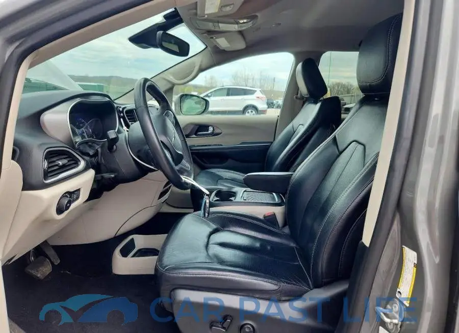 2C4RC1BG2NR190427# 7