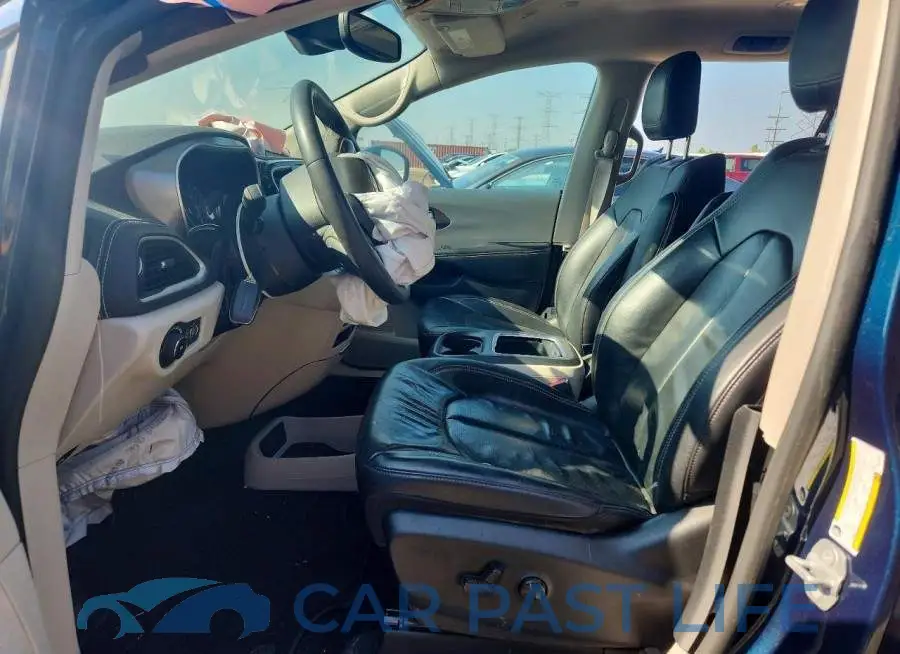 2C4RC1BG2NR219831# 7