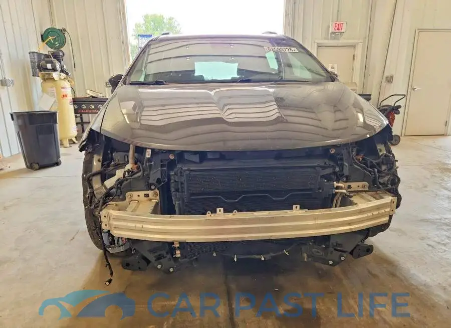 2C4RC1BG4NR170051# 5