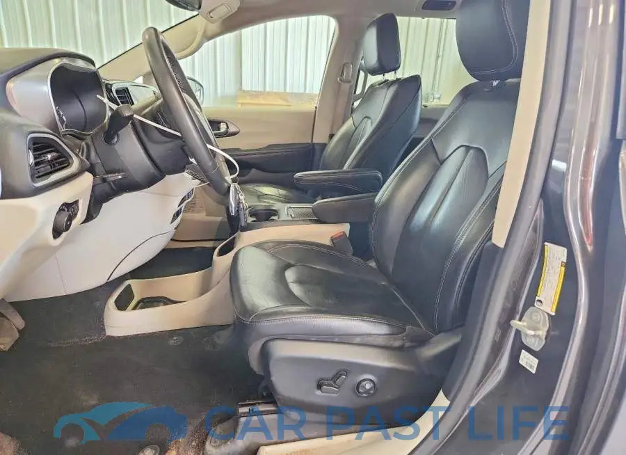 2C4RC1BG4NR170051# 7