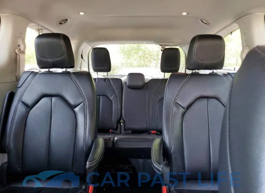 2C4RC1BG7NR106814# 10
