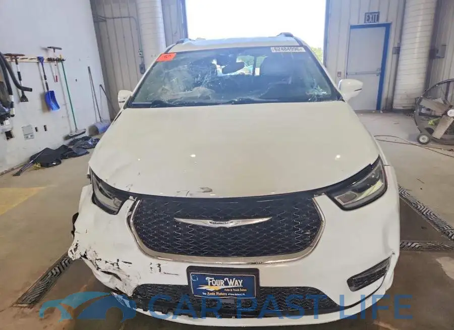 2C4RC1BG9NR143461# 5
