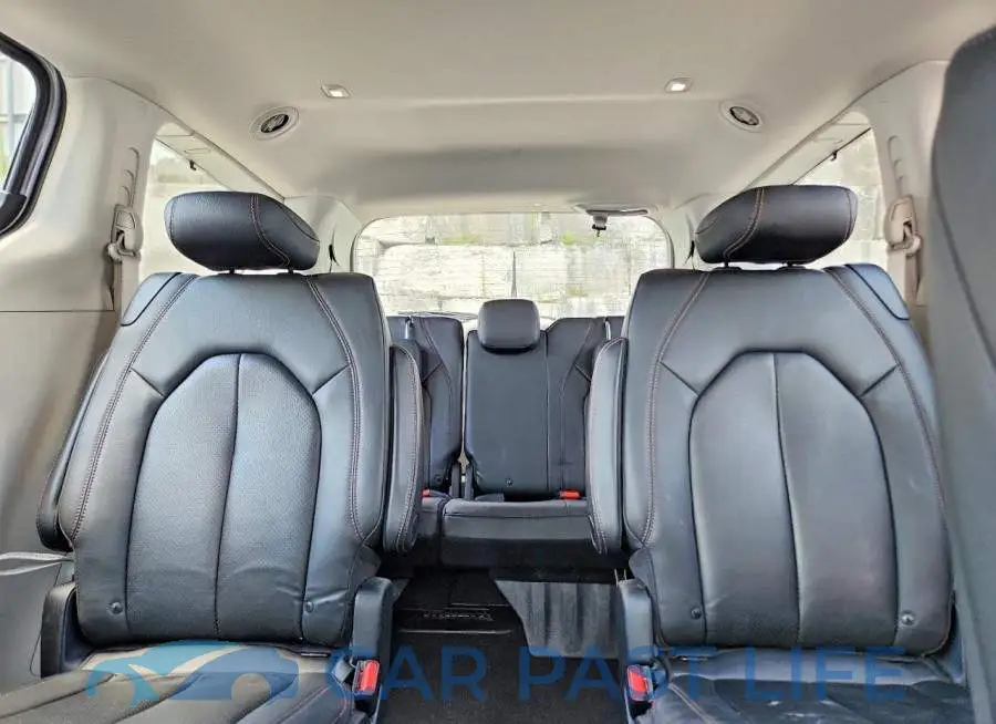 2C4RC1EG7LR269469# 10