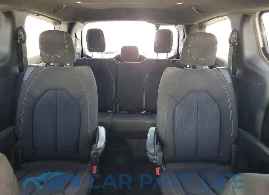 2C4RC1FG5LR192860# 10