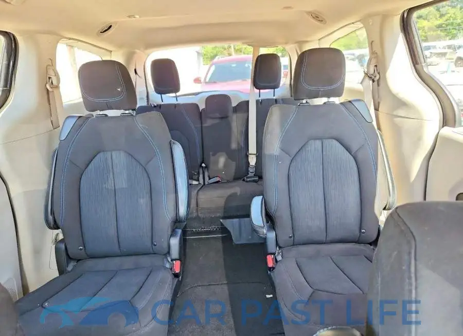 2C4RC1FG6MR500524# 10