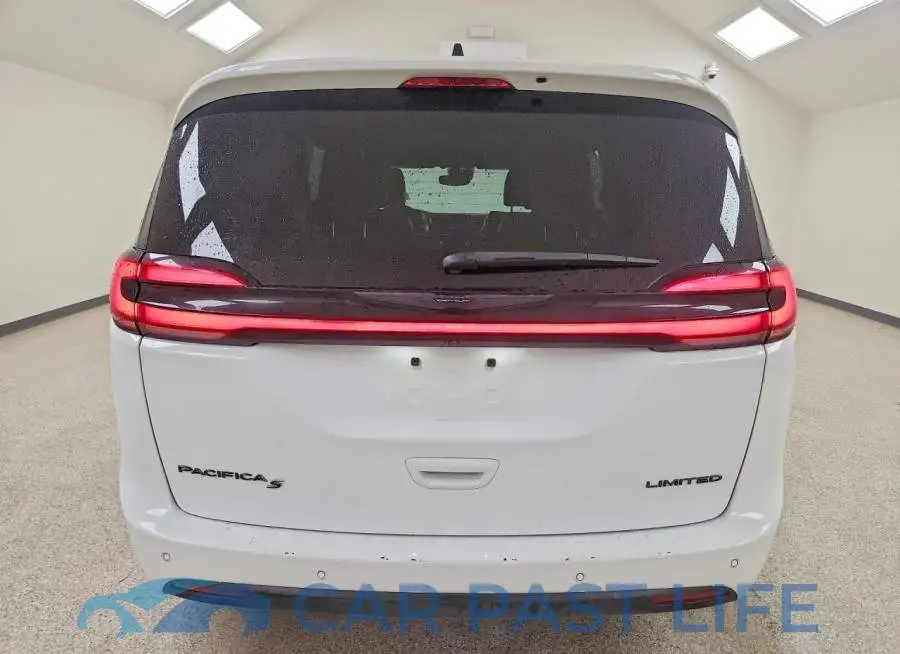 2C4RC1GG7SR509079# 6