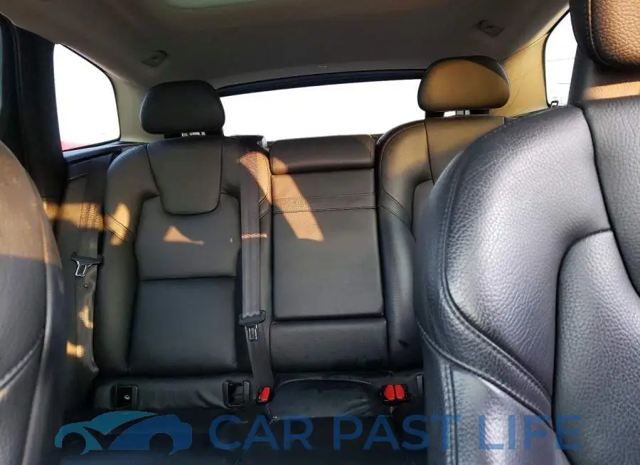 LYV102RK3JB110887# 10