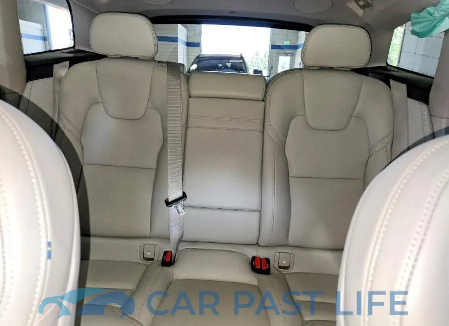 YV4102DL3M1886154# 10