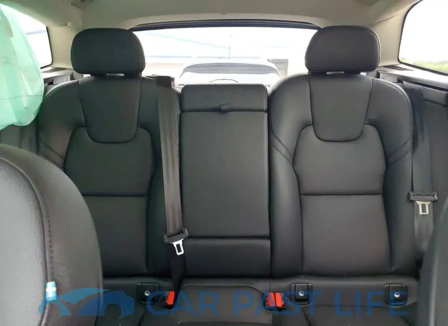 YV4L12RW7P1388990# 10