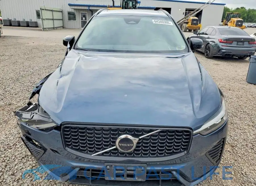 YV4L12RW7P1388990# 5