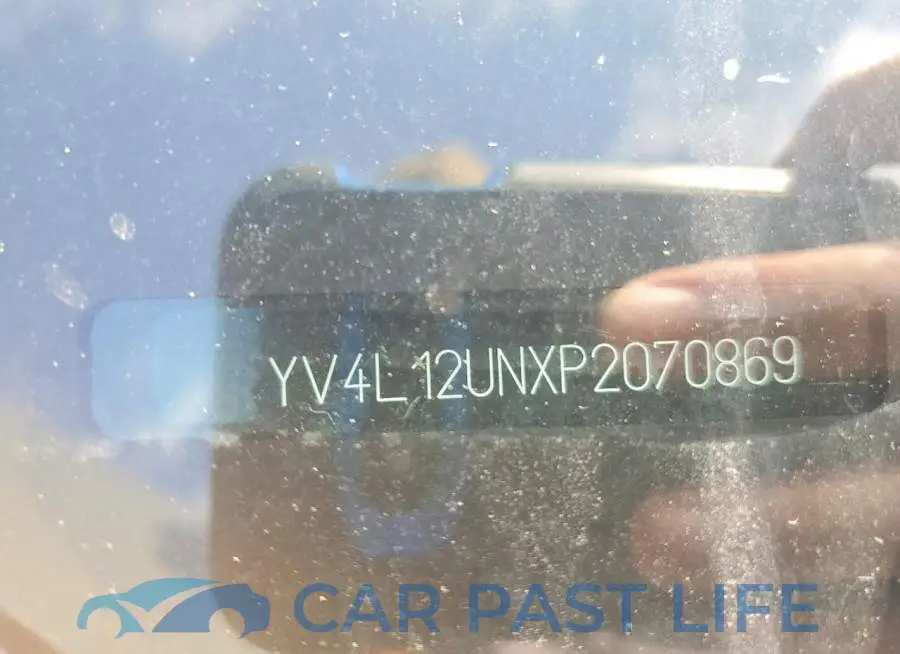 YV4L12UNXP2070869# 13