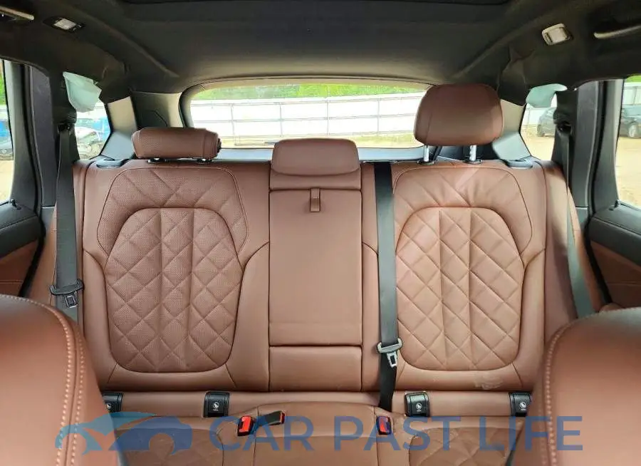 5UX13EU0XT9165040# 10
