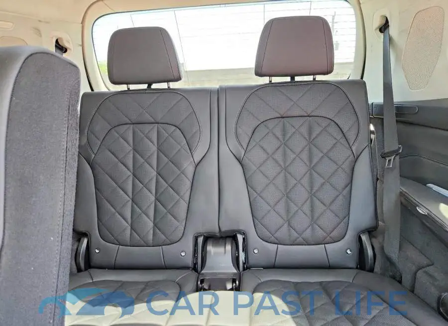 5UX23EM03S9X64946# 10