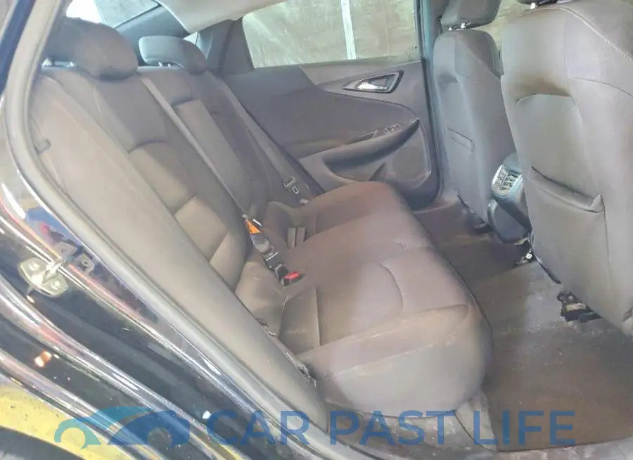 1G1ZD5ST8KF105426# 10