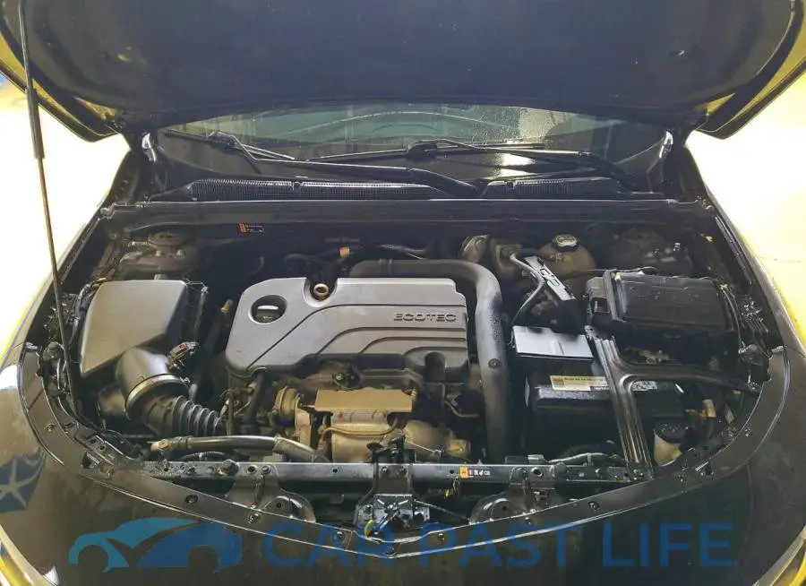1G1ZD5ST8KF105426# 11