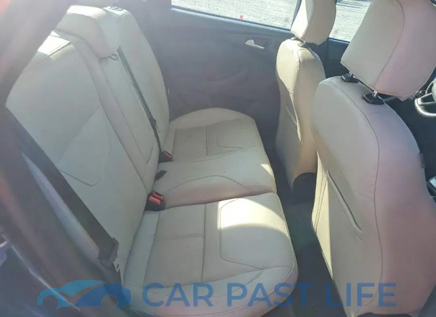 1FADP3J23JL200777# 10
