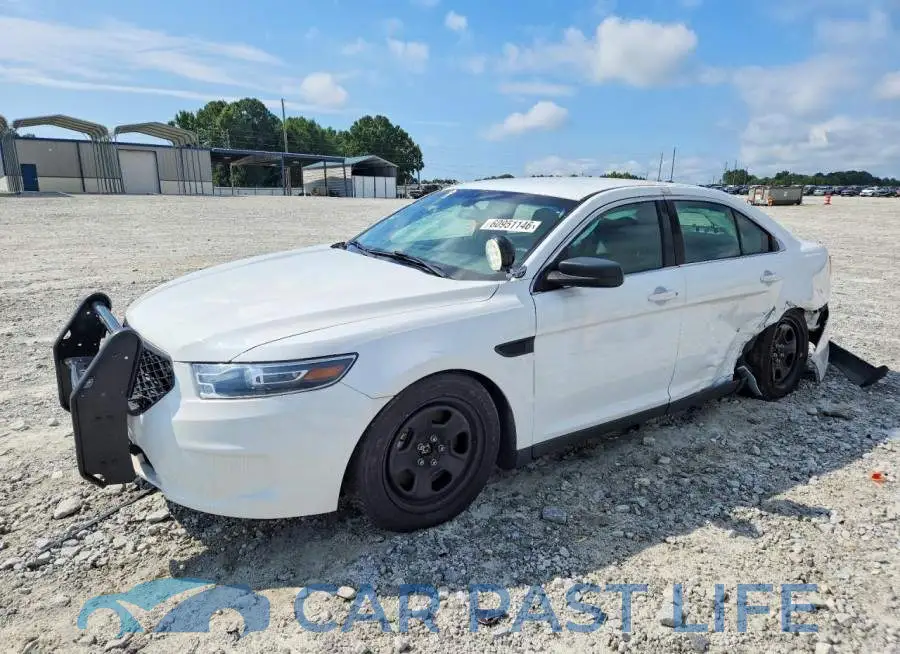 1FAHP2MK8KG113572# 1