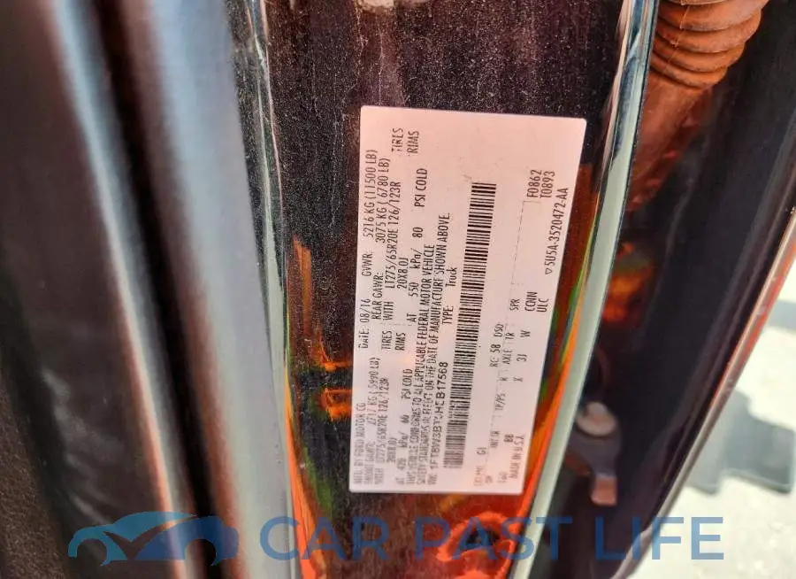 1FT8W3BT0HEB17568# 12