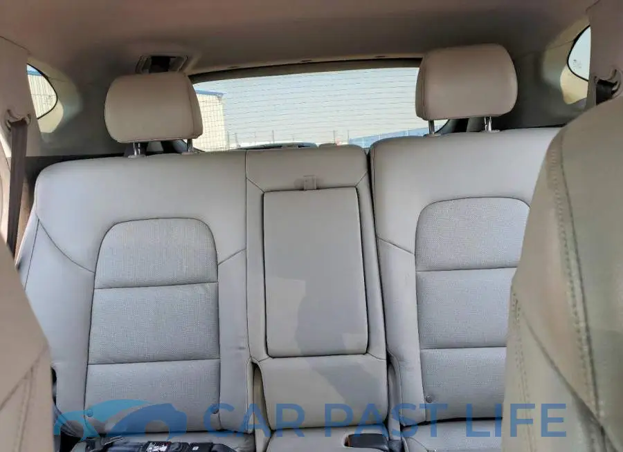 KM8J3CA46HU318672# 10