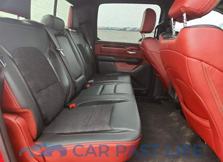 1C6SRFLT1LN135865# 10