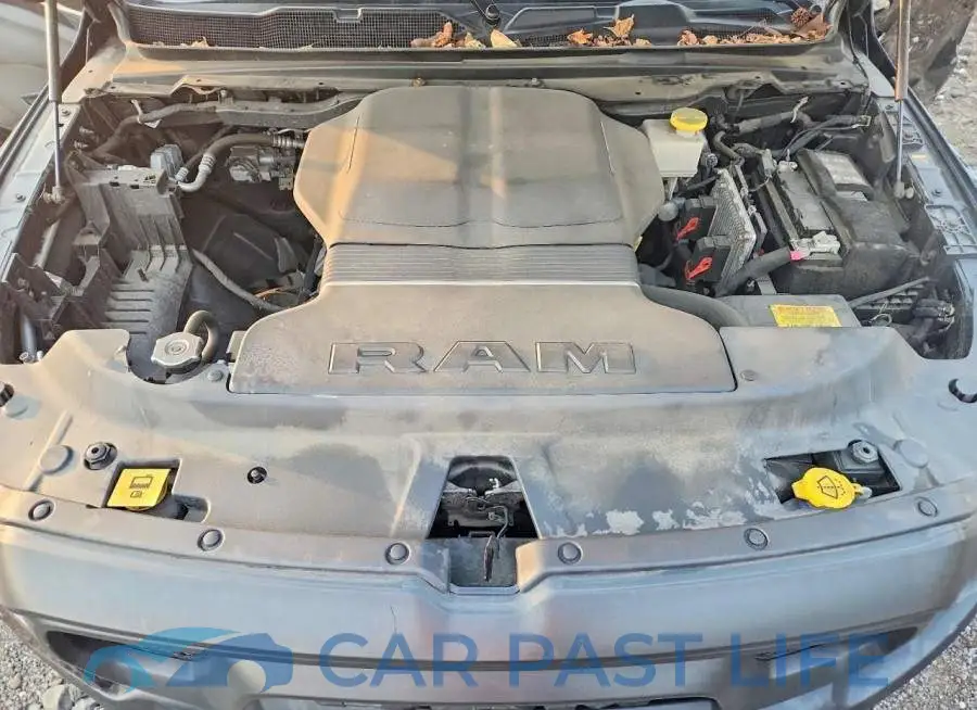 1C6SRFLT8NN120881# 11