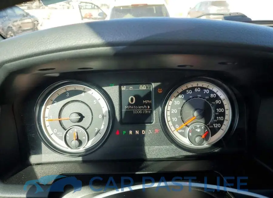 3C6UR5CJ3HG719976# 9