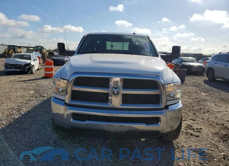 3C6UR5CJ3HG719976# 5