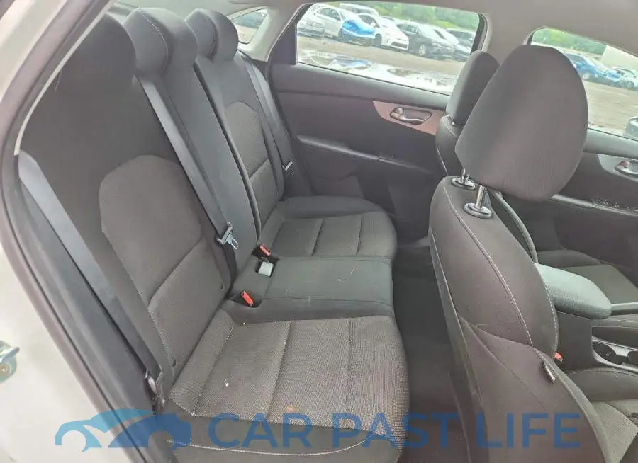 3KPF24AD6PE537485# 10