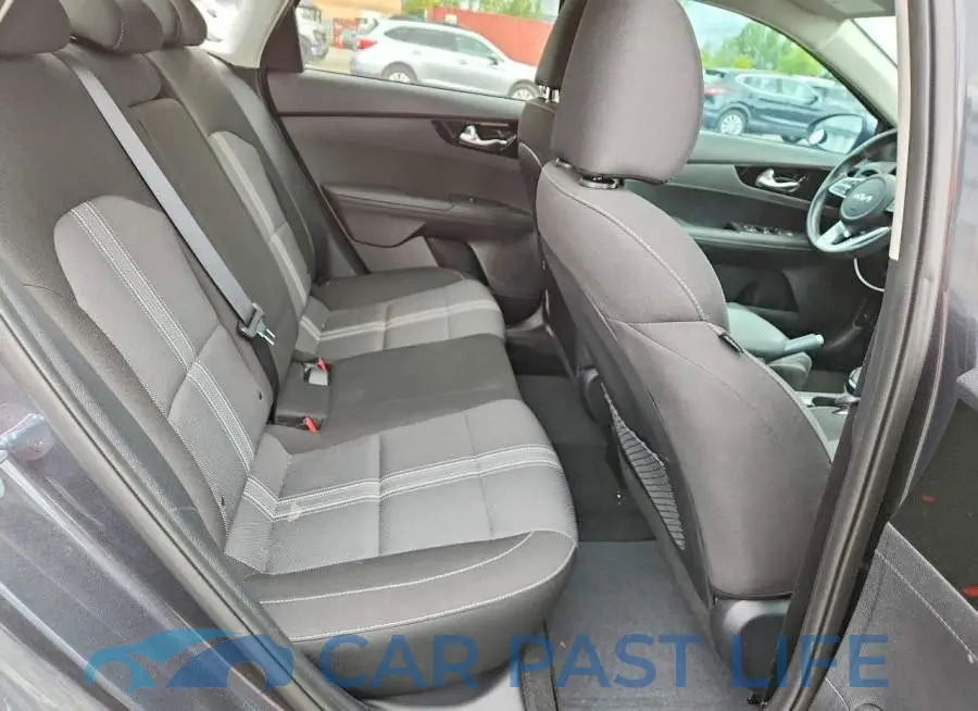 3KPF34AD3RE746201# 10