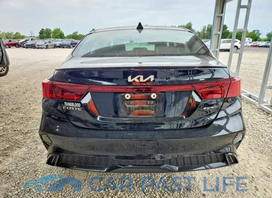 3KPF54AD2PE570698# 6