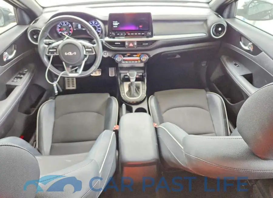 3KPF54AD2PE570698# 8