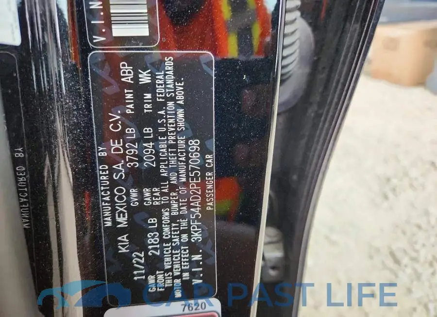 3KPF54AD2PE570698# 12