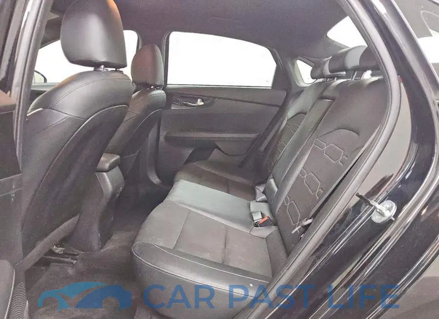 3KPF54AD9PE660947# 10