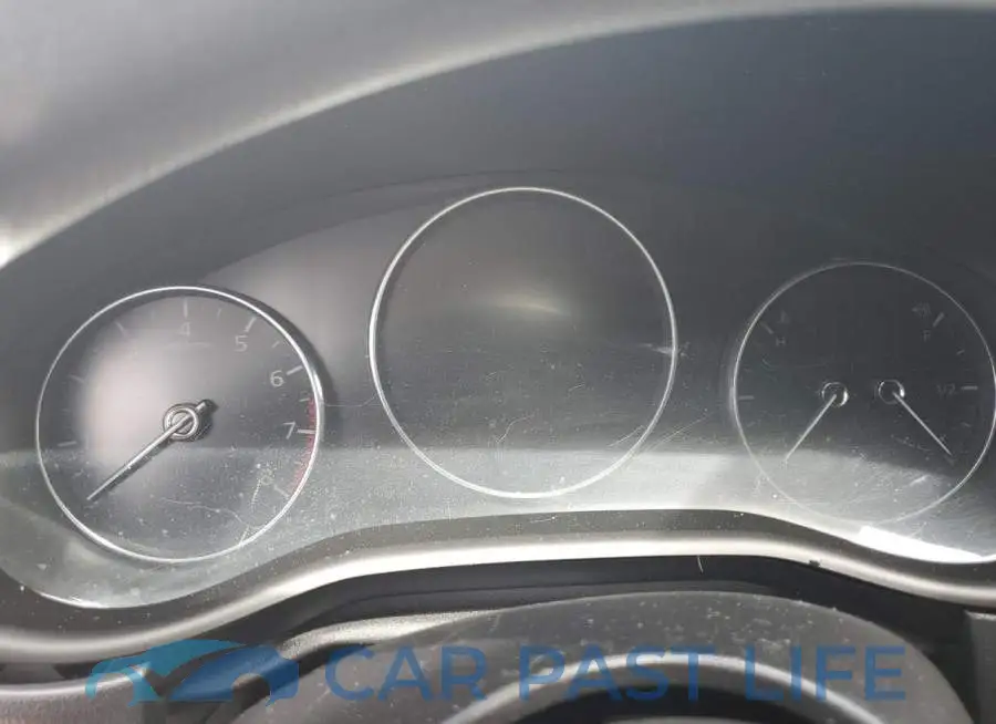 3MVDMBAL4MM250935# 9