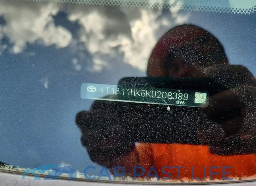 4T1B11HK6KU208389# 12