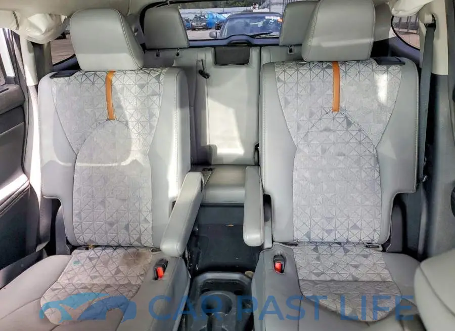 5TDAARAH5NS510312# 10