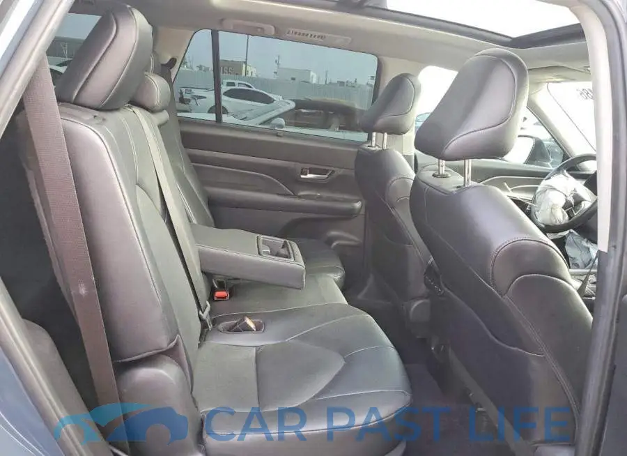 5TDACAB51RS016583# 11