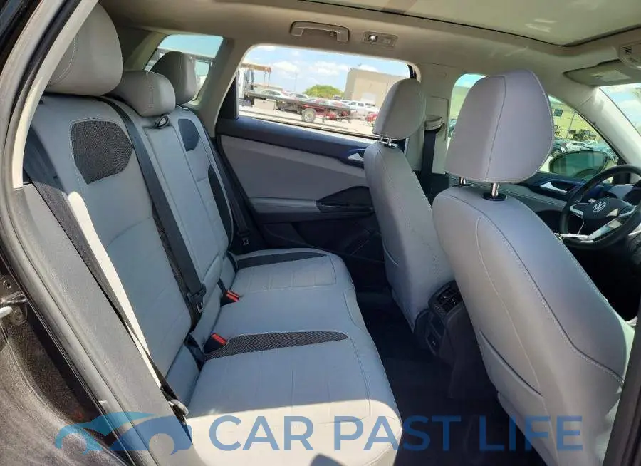 3VVEX7B21RM118790# 11