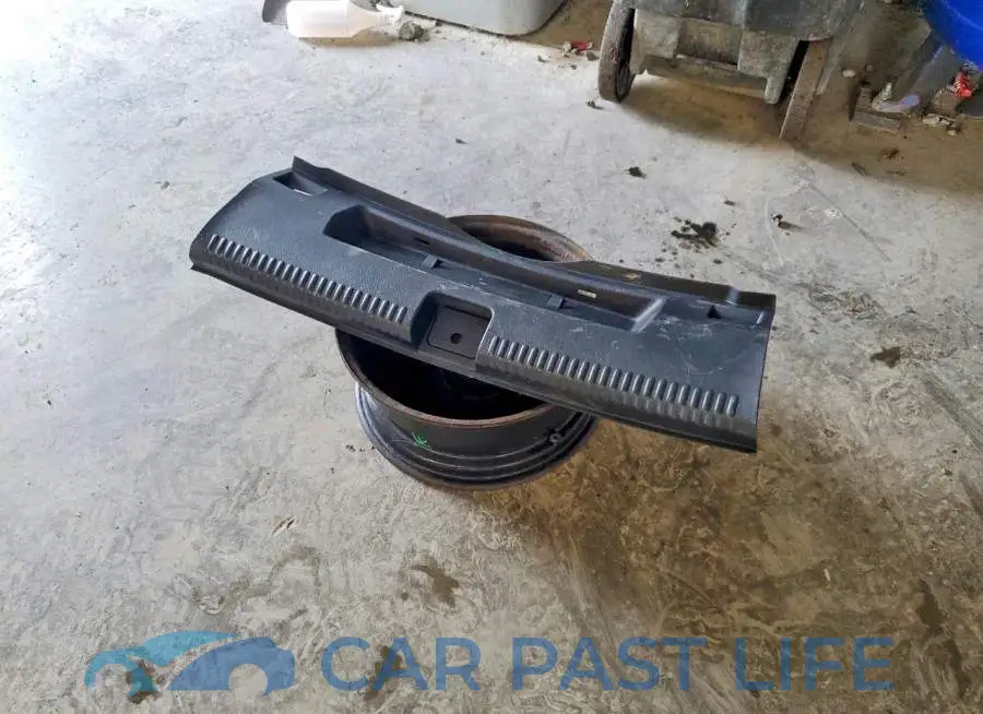 3VW167AJ5HM241352# 12