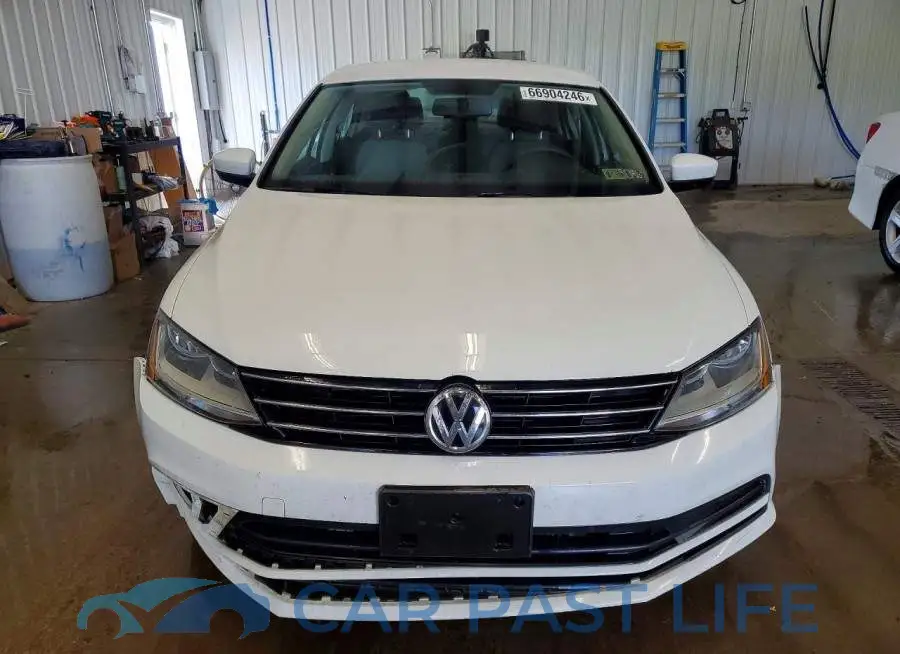 3VW167AJ5HM241352# 5