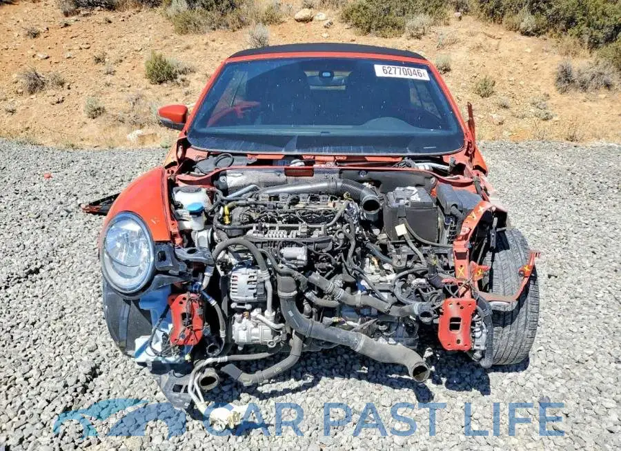 3VW5DAAT5JM516777# 5