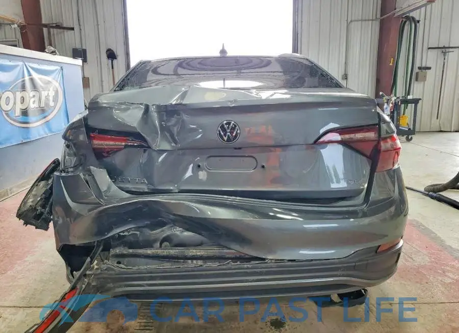 3VW7M7BU8RM004560# 6