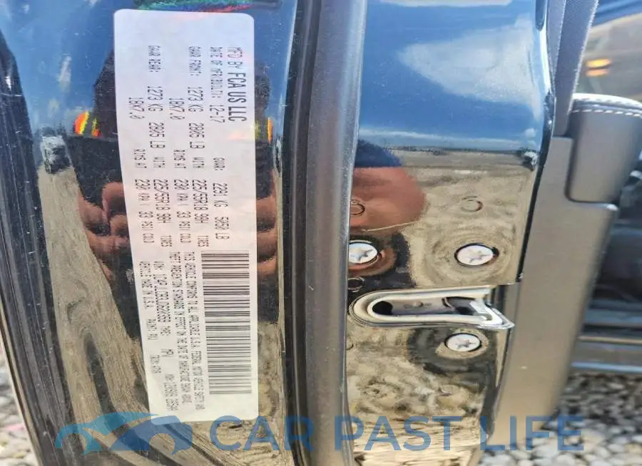 1C4PJLCB3JD620359# 13