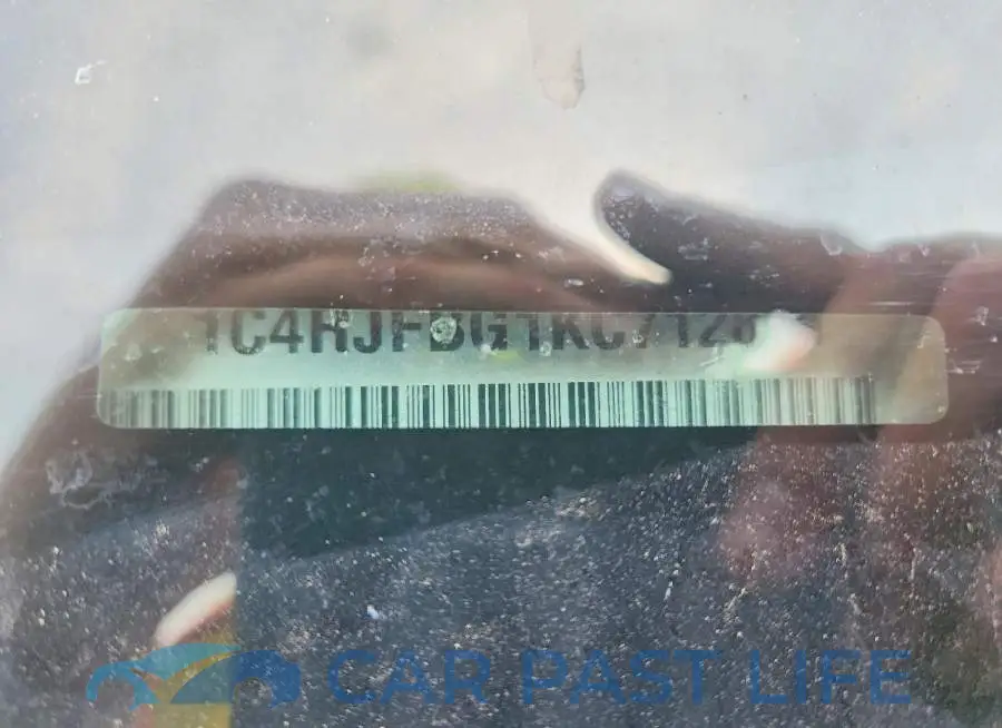 1C4RJFBG1KC712861# 14