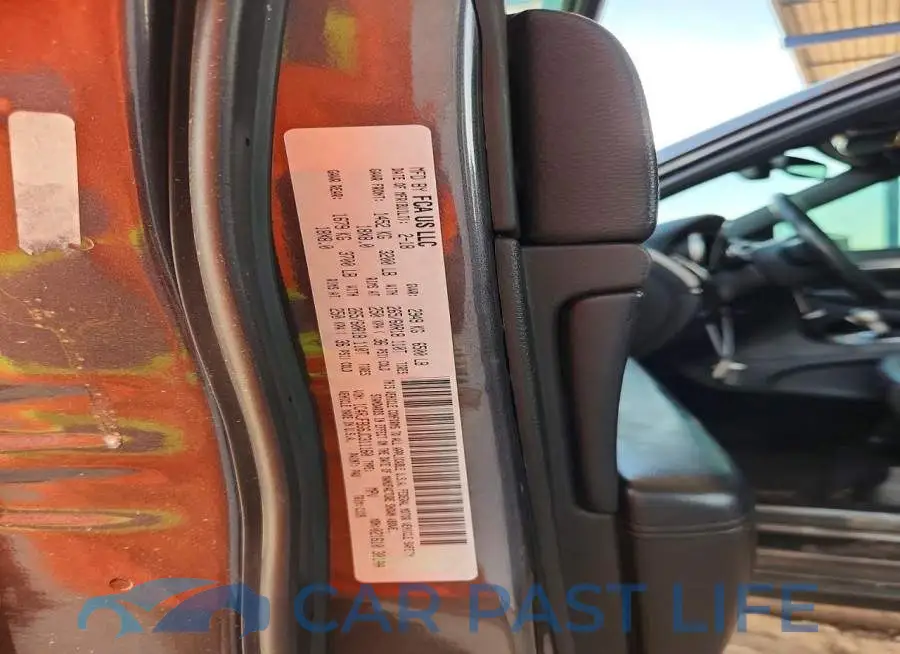 1C4RJFBG6JC311160# 13
