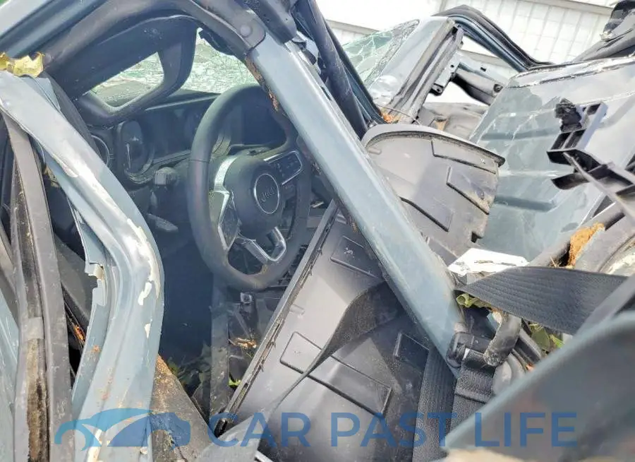 1C4RJXP61RW172586# 8