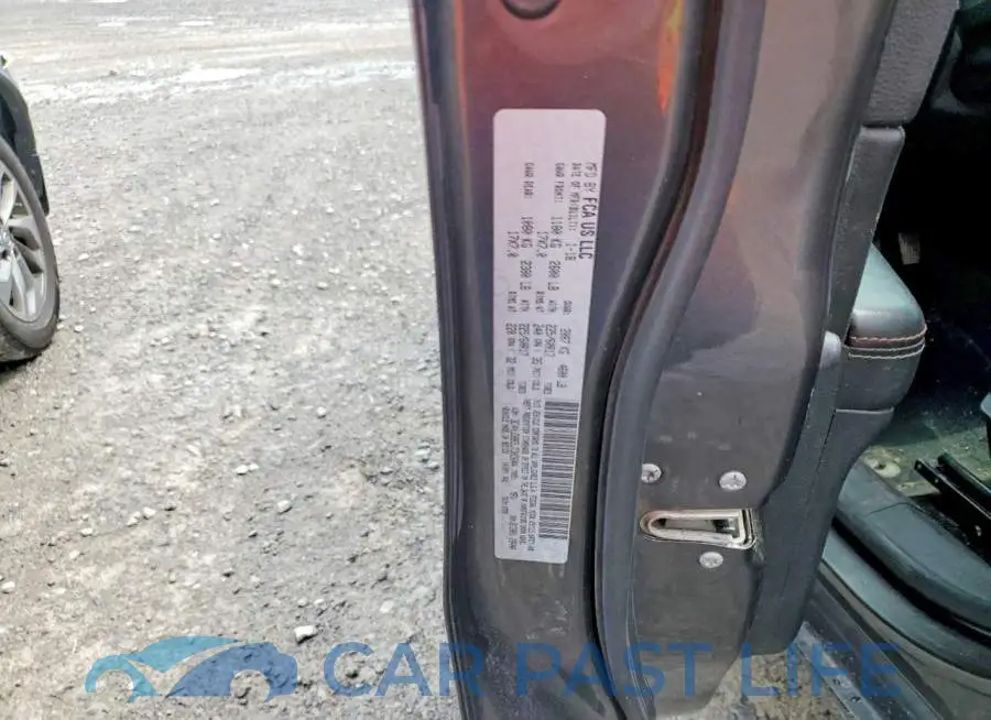 3C4NJDBB3JT303044# 13