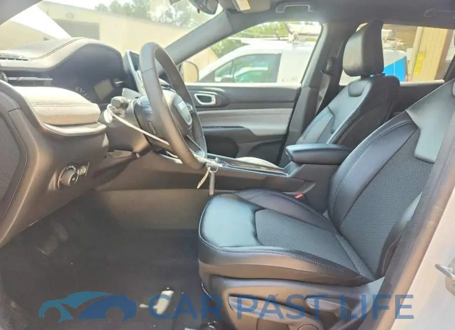 3C4NJDBN9ST597237# 7