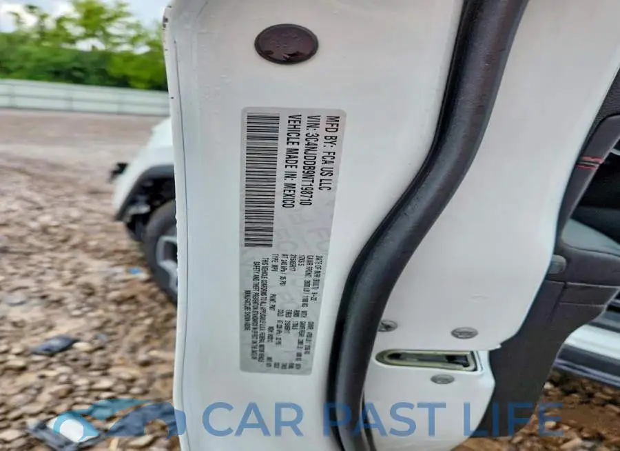 3C4NJDDB9NT198710# 12