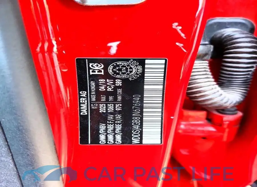 WDDSJ4GB8JN676940# 12
